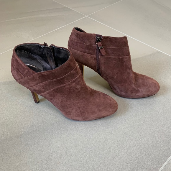 Via Spiga Suede Heeled Ankle Boots Booties - Picture 3 of 13